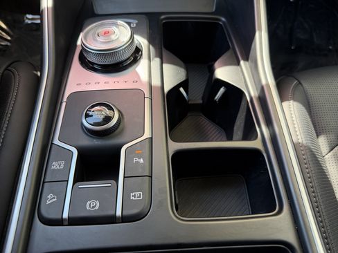 Used 2025 Kia Sorento EX FWD image 25