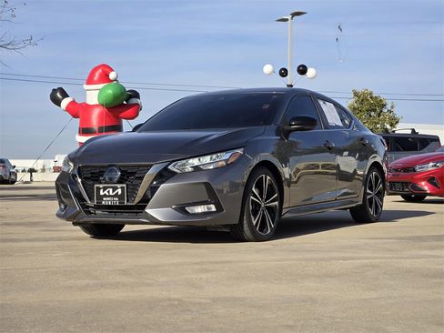 Used 2023 Nissan Sentra SR image 2