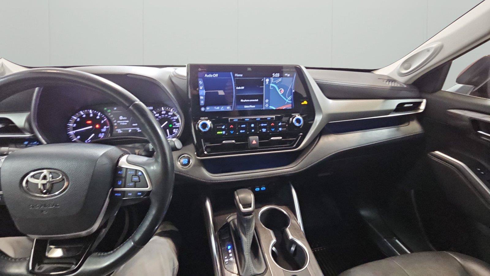 Used 2022 Toyota Highlander Platinum AWD/4WD image 19