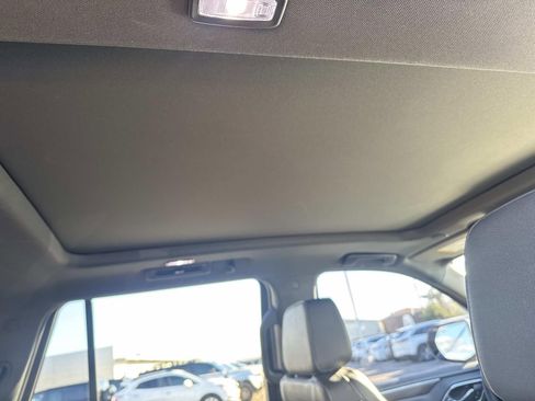 Used 2023 Chevrolet Tahoe Z71 w/ Luxury Package image 10