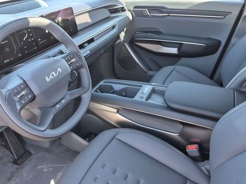 New 2026 Kia EV9 Wind image 10