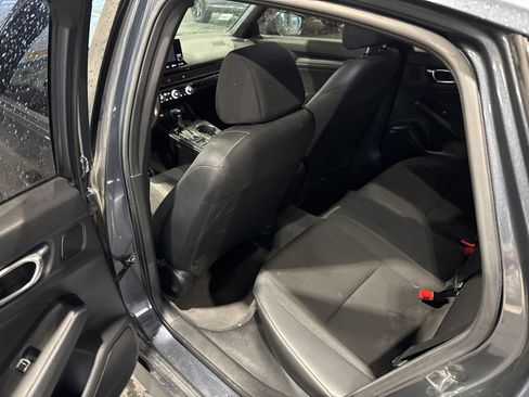 Used 2023 Honda Civic Sport image 6
