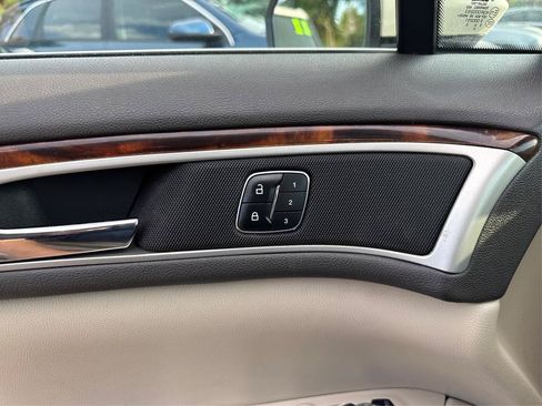 Used 2016 Lincoln MKZ Hybrid w/ Equipment Group 600A Reserve FWD image 24