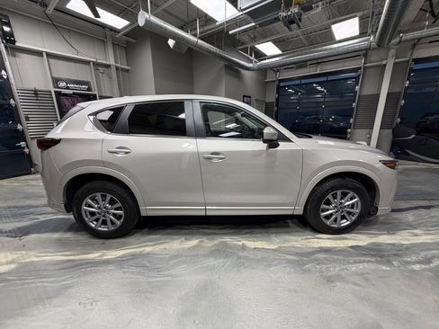 Used 2025 MAZDA CX-5 AWD 2.5 S w/ Preferred Package image 29