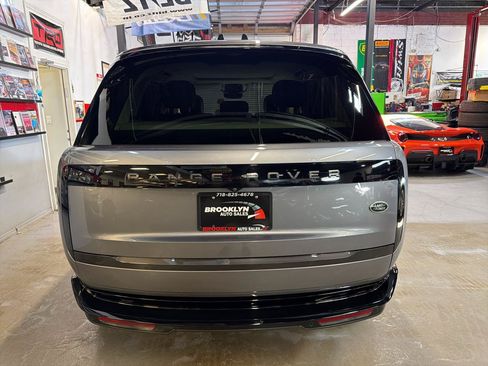 Used 2023 Land Rover Range Rover SE AWD/4WD image 7