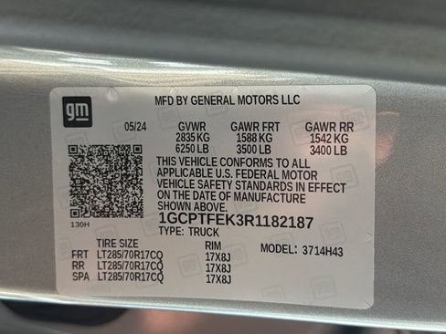 Used 2024 Chevrolet Colorado ZR2 w/ ZR2 Convenience Package III AWD/4WD image 38