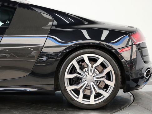 Used 2011 Audi R8 V10 AWD/4WD image 47