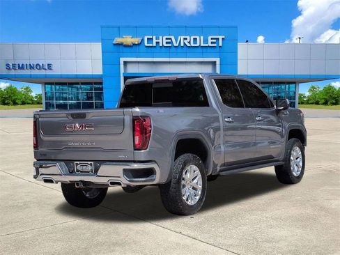 Used 2021 GMC Sierra 1500 SLT w/ SLT Premium Plus Package AWD/4WD image 4