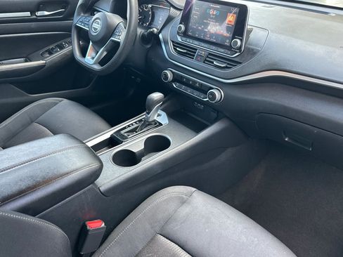 Certified 2022 Nissan Altima 2.5 SV image 15
