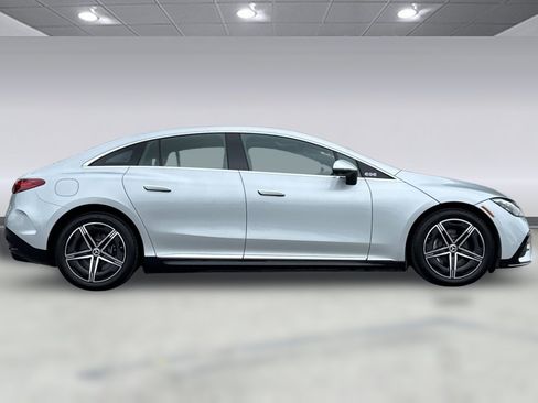 Used 2023 Mercedes-Benz EQE 350+ 4MATIC Sedan image 8