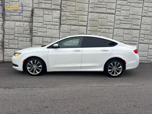 Used 2015 Chrysler 200 S image 7