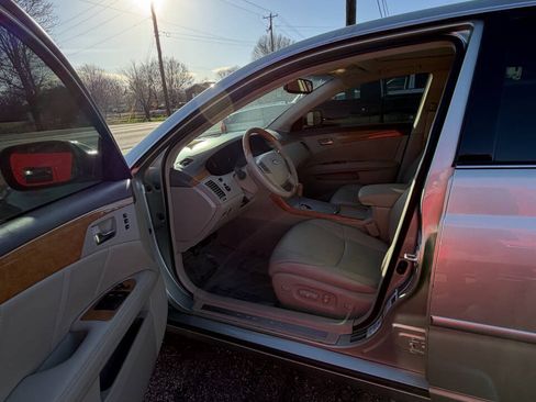 Used 2007 Toyota Avalon Limited FWD image 4