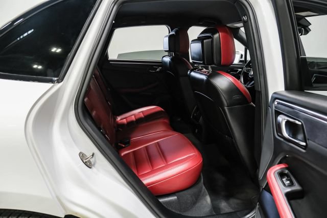 Used 2022 Porsche Macan GTS AWD/4WD image 34