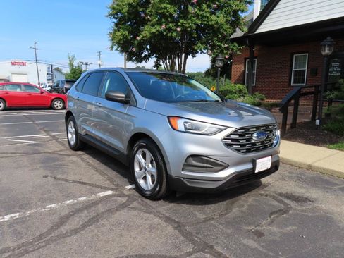Used 2020 Ford Edge SE FWD image 11
