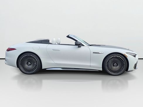 New 2026 Mercedes-Benz Maybach SL 680 image 9