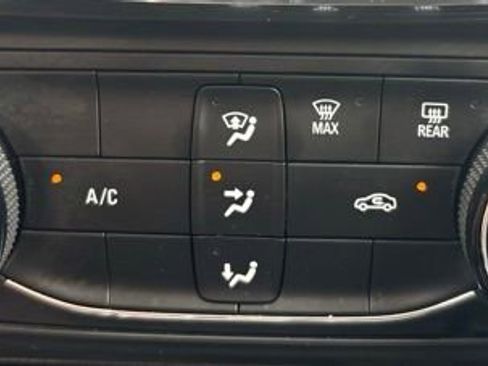Used 2025 Buick Encore GX Preferred FWD image 28