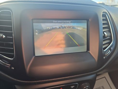 Used 2019 Jeep Compass Latitude w/ Safety & Security Group image 20