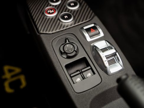 Used 2016 Alfa Romeo 4C Spider image 45