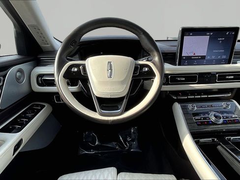 Used 2023 Lincoln Aviator Black Label Grand Touring AWD/4WD image 8
