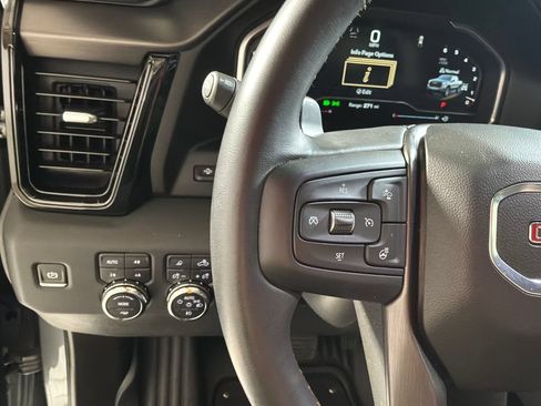 Used 2023 GMC Sierra 1500 AT4 w/ AT4 Premium Package AWD/4WD image 27