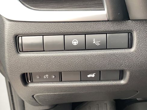 Used 2023 Nissan Rogue Platinum w/ Platinum Premium Package AWD/4WD image 14