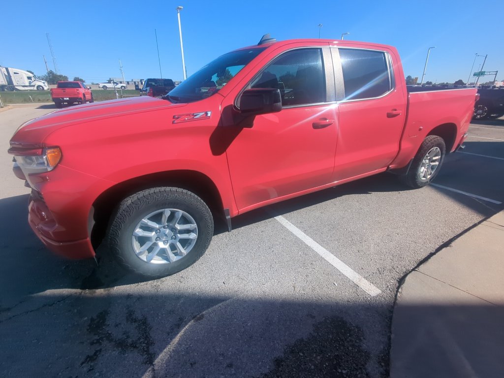Used 2022 Chevrolet Silverado 1500 RST AWD/4WD image 1