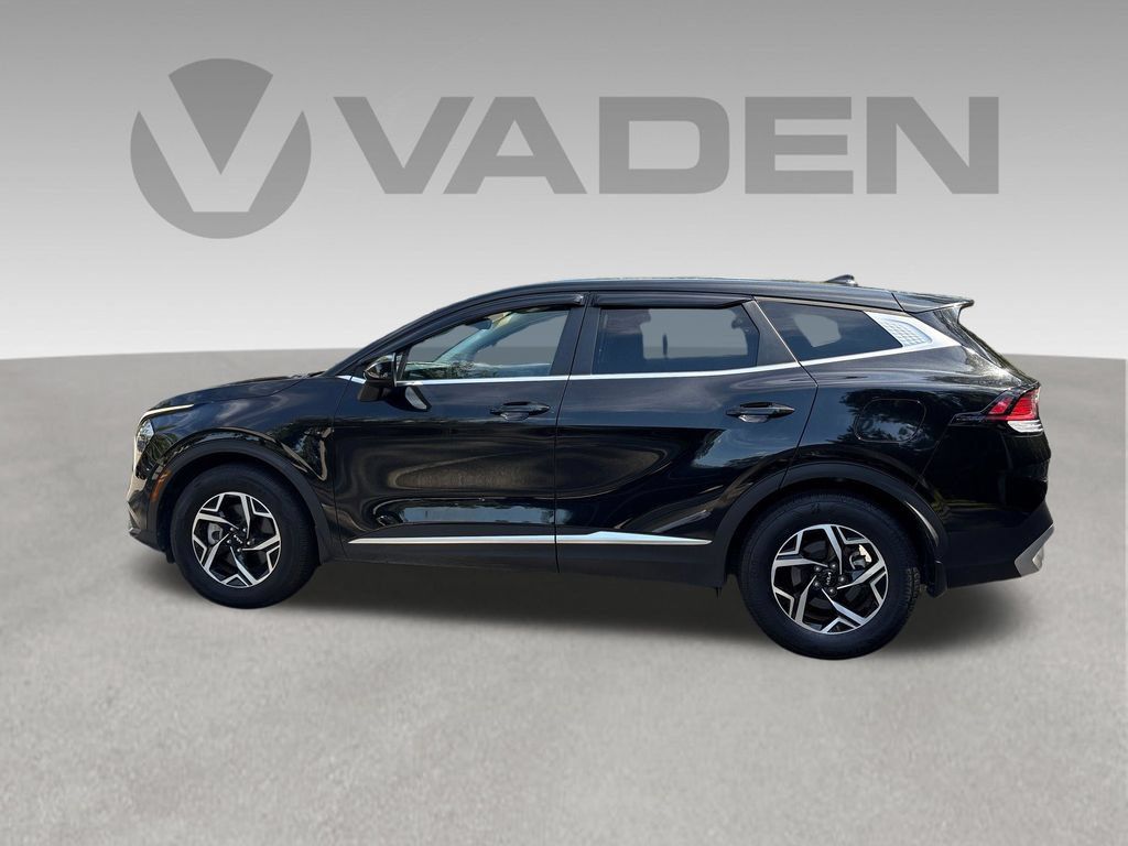 Used 2023 Kia Sportage LX FWD image 16