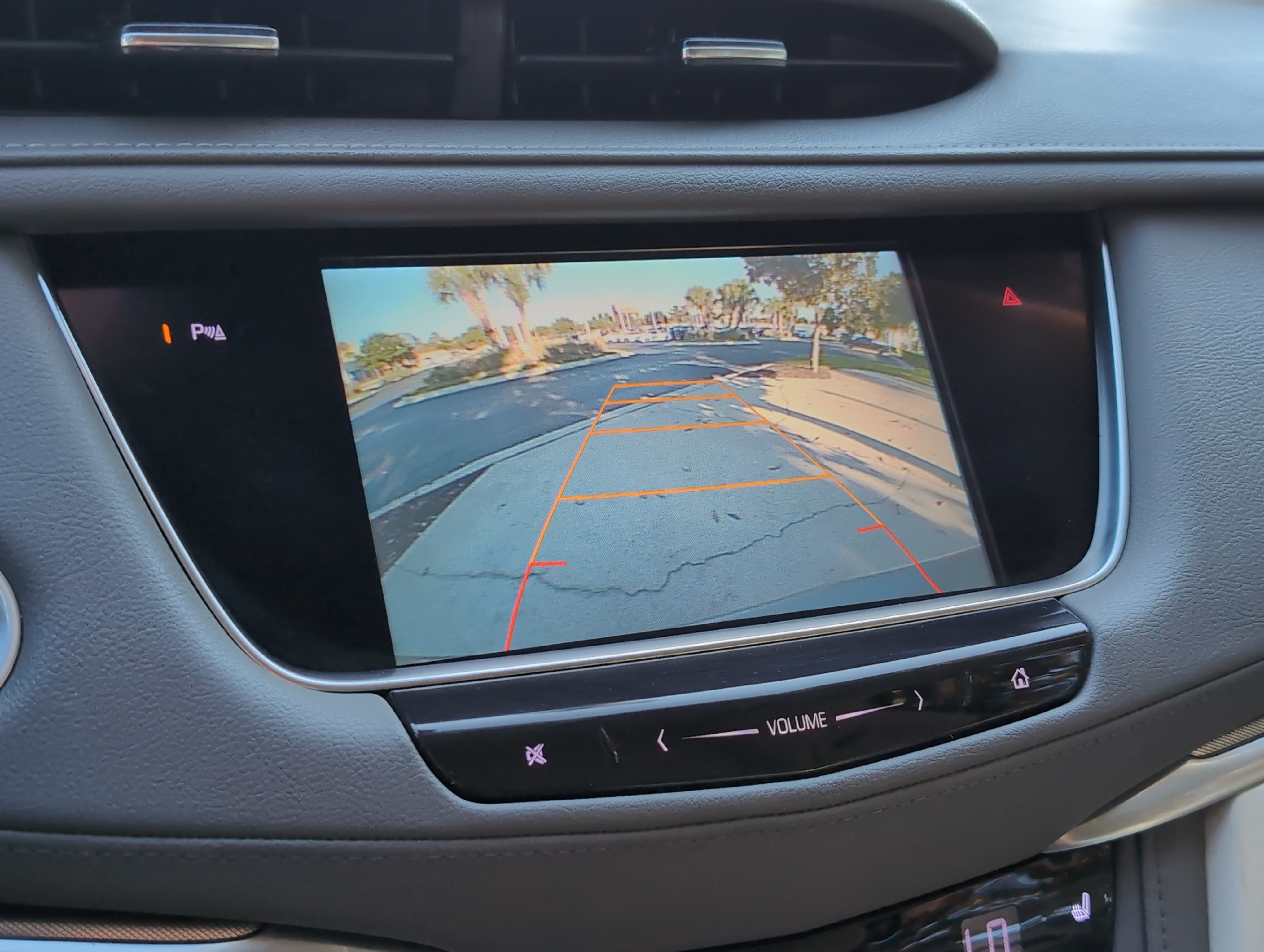 Used 2017 Cadillac XT5 Luxury w/ Driver Awareness Package FWD image 24