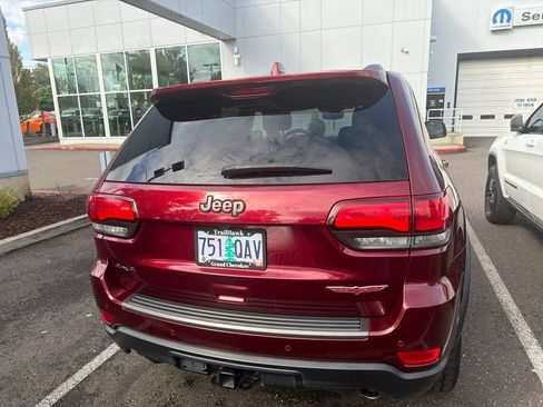 Used 2020 Jeep Grand Cherokee Trailhawk AWD/4WD image 5