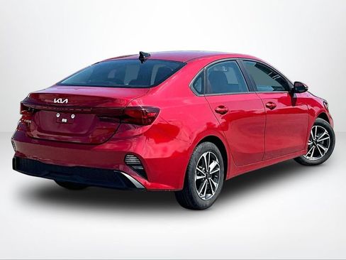Used 2024 Kia Forte LXS w/ LXS Technology Package FWD image 3