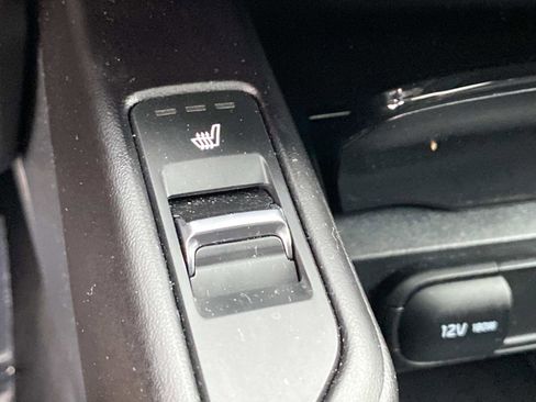 Used 2025 Kia Telluride S AWD/4WD image 16