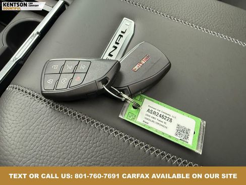 Used 2025 GMC Yukon XL Denali image 44