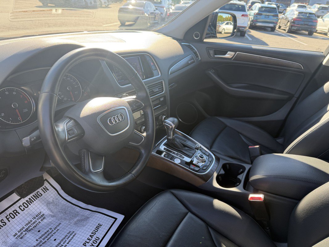 Used 2017 Audi Q5 2.0T Premium Plus w/ Technology Package AWD/4WD image 25
