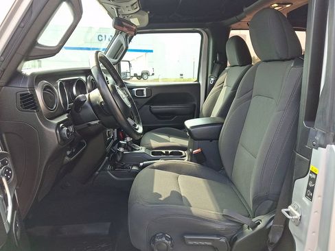 Used 2022 Jeep Wrangler Sport AWD/4WD image 16
