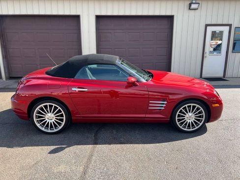 Used 2007 Chrysler Crossfire Convertible w/ Special Edition Group RWD image 13