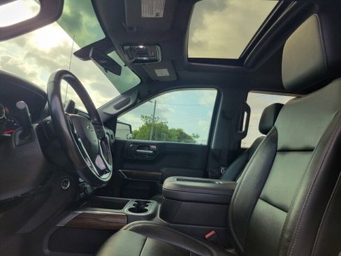 Used 2020 Chevrolet Silverado 1500 LT Trail Boss AWD/4WD image 11