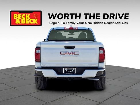 New 2026 GMC Canyon Elevation image 6