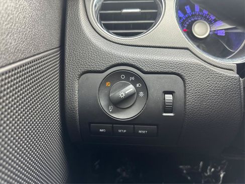 Used 2011 Ford Mustang GT w/ Security Pkg RWD image 17