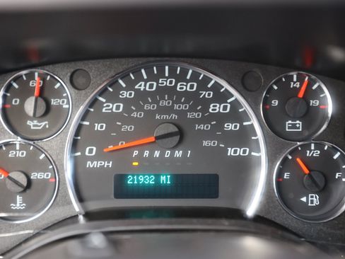 Used 2024 Chevrolet Express 2500 w/ Driver Convenience Package image 34