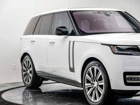 Used 2023 Land Rover Range Rover SE AWD/4WD image 25
