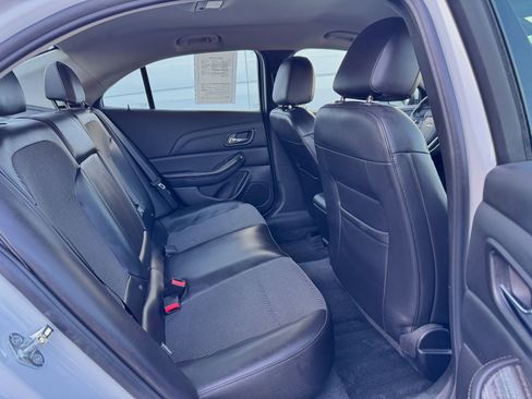 Used 2015 Chevrolet Malibu LT FWD image 16