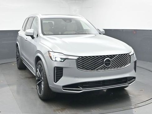 New 2026 Volvo XC90 T8 Ultra w/ Protection Package Premier image 2