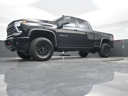 Used 2024 Chevrolet Silverado 2500 ZR2 image 26