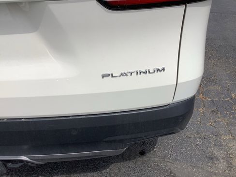 Used 2024 Toyota Grand Highlander Platinum image 10