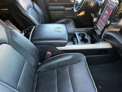 Used 2019 RAM 1500 Laramie image 30