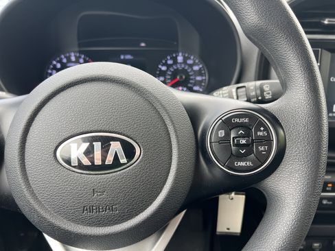 Used 2021 Kia Soul S FWD image 28