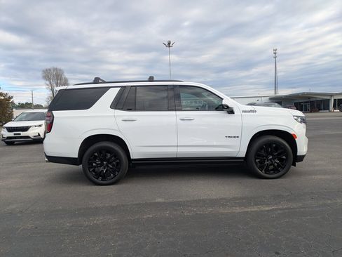 Used 2023 Chevrolet Tahoe High Country w/ Premium Package AWD/4WD image 3