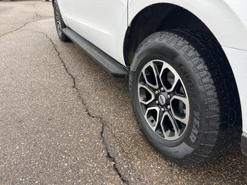 Certified 2024 Ford Expedition Max XLT image 27