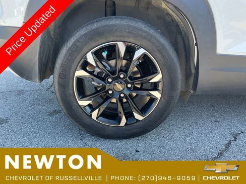 Used 2023 Chevrolet TrailBlazer LT FWD image 45