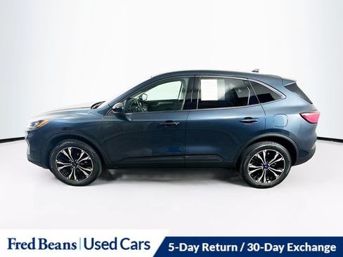 Used 2022 Ford Escape SE w/ SE Sport Appearance Package AWD/4WD image 5